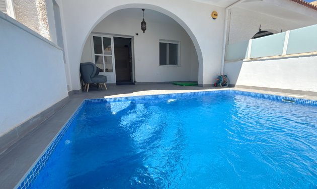 Resale - Townhouse -
Villamartín - Blue Lagoon