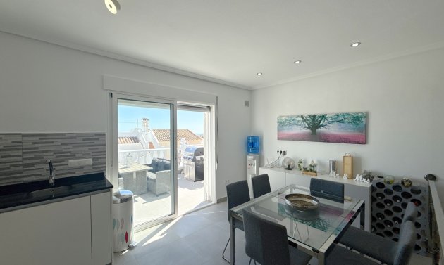 Resale - Townhouse -
Villamartín - Blue Lagoon