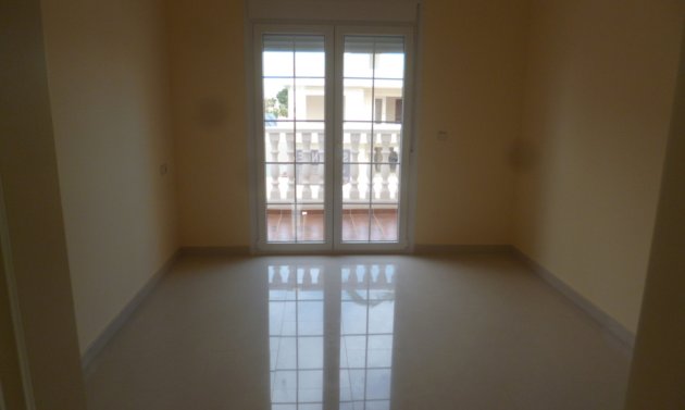 Reventa - Villa -
Cabo Roig