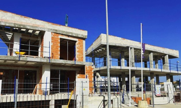 New Build - Townhouse -
Dolores - polideportivo