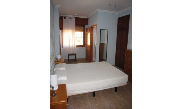 Reventa - Villa -
Campoamor