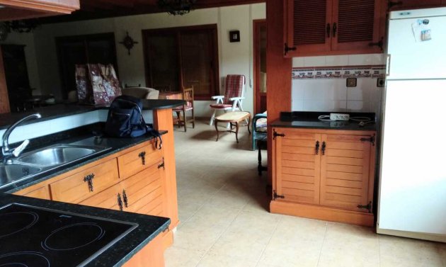 Reventa - Villa -
Campoamor