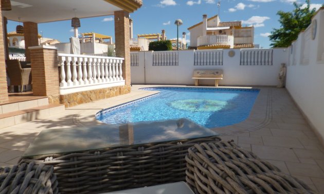 Reventa - Villa -
Pilar de la Horadada