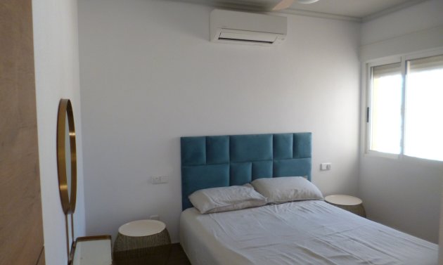 Reventa - Villa -
Pilar de la Horadada
