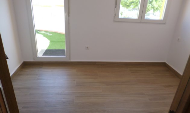 Reventa - Villa -
Pilar de la Horadada