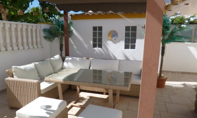 Reventa - Villa -
Pilar de la Horadada