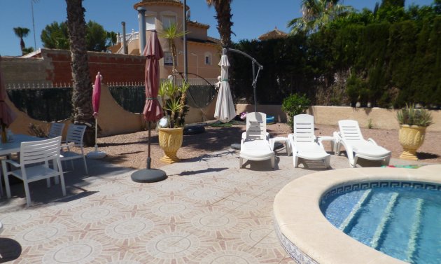 Wiederverkauf - Villa -
La Murada