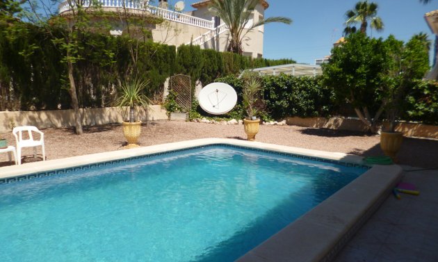 Wiederverkauf - Villa -
La Murada