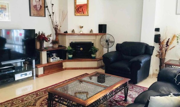 Wiederverkauf - Villa -
La Murada