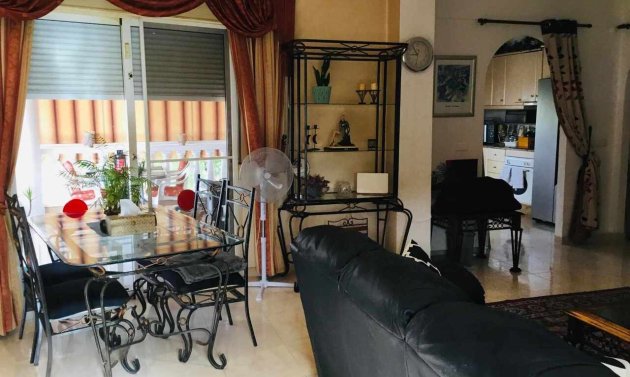 Wiederverkauf - Villa -
La Murada