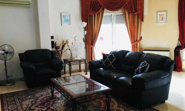 Wiederverkauf - Villa -
La Murada