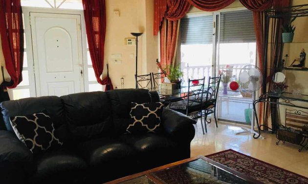 Wiederverkauf - Villa -
La Murada