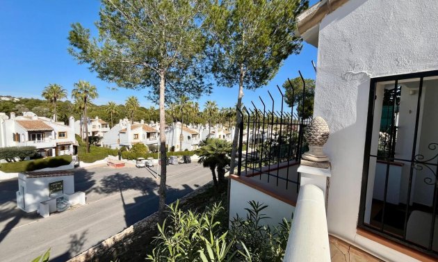 Reventa - Villa -
Villamartín - Villamartin