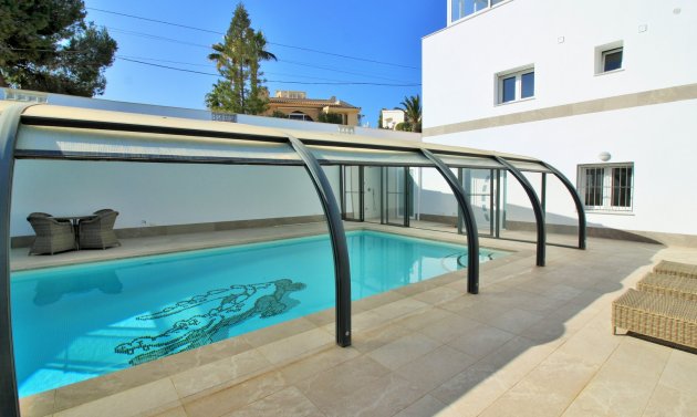 Återförsäljning - Villa -
Villamartín - Villamartin