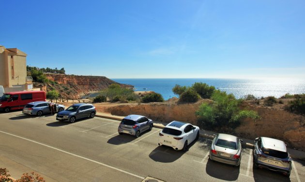 Reventa - Apartamento -
Cabo Roig
