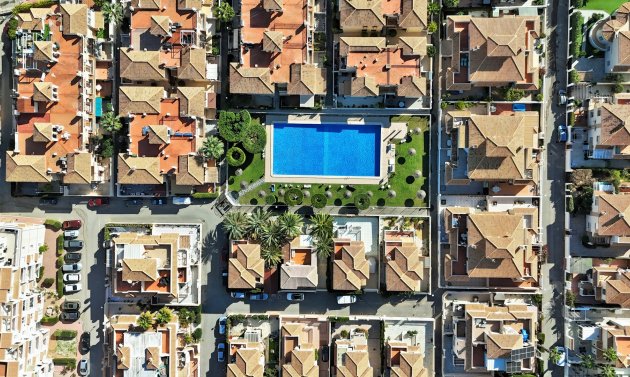 Resale - Townhouse -
Playa Flamenca