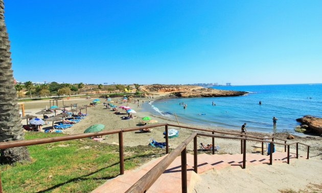 Resale - Townhouse -
Playa Flamenca