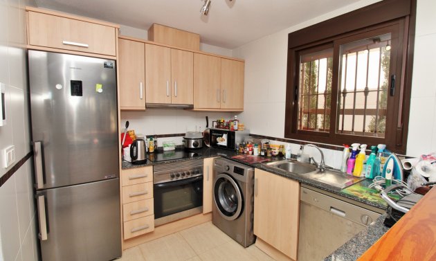 Resale - Villa -
Villamartín - PAU 8