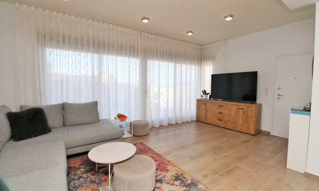 Återförsäljning - Villa -
Villamartín - Villamartin