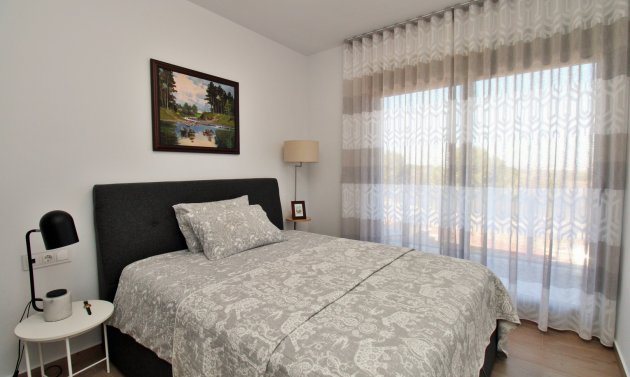 Återförsäljning - Villa -
Villamartín - Villamartin
