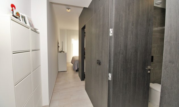 Återförsäljning - Villa -
Algorfa - La Finca Golf Resort