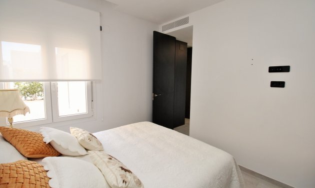 Återförsäljning - Villa -
Algorfa - La Finca Golf Resort