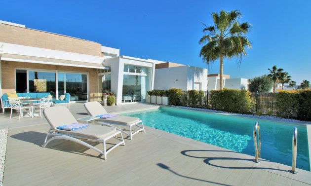 Återförsäljning - Villa -
Algorfa - La Finca Golf Resort