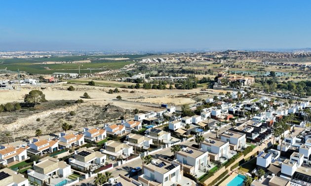 Återförsäljning - Villa -
Algorfa - La Finca Golf Resort