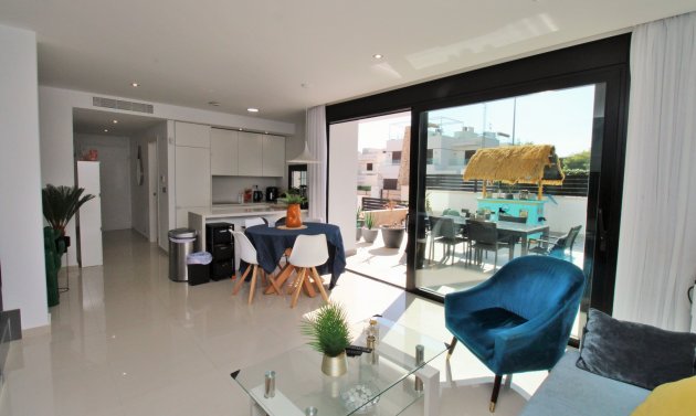Resale - Villa -
Villamartín - Villamartin