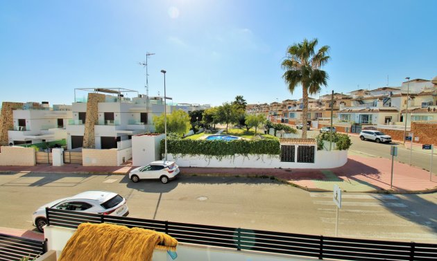 Resale - Villa -
Villamartín - Villamartin
