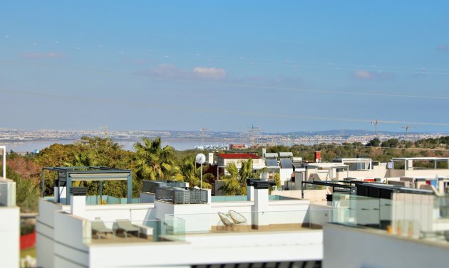 Resale - Villa -
Villamartín - Villamartin