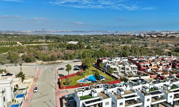 Resale - Villa -
Villamartín - Villamartin