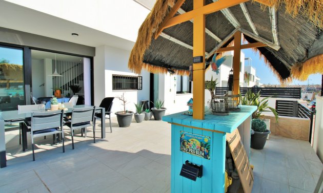 Resale - Villa -
Villamartín - Villamartin