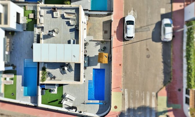 Resale - Villa -
Villamartín - Villamartin