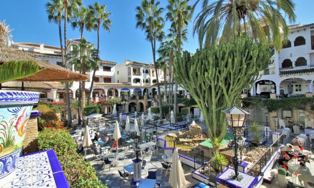 Resale - Villa -
Villamartín - Los Dolses