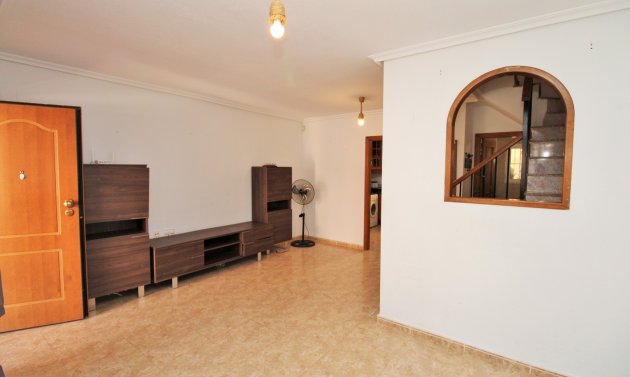 Resale - Townhouse -
Villamartín - Villamartin