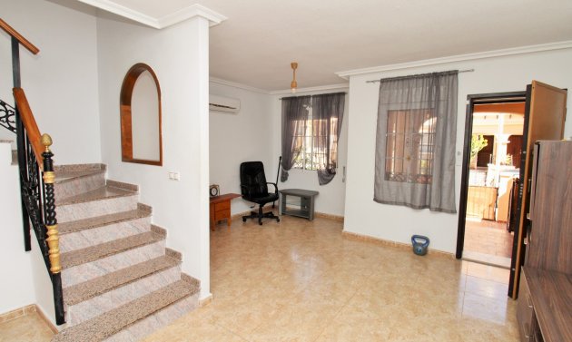 Resale - Townhouse -
Villamartín - Villamartin
