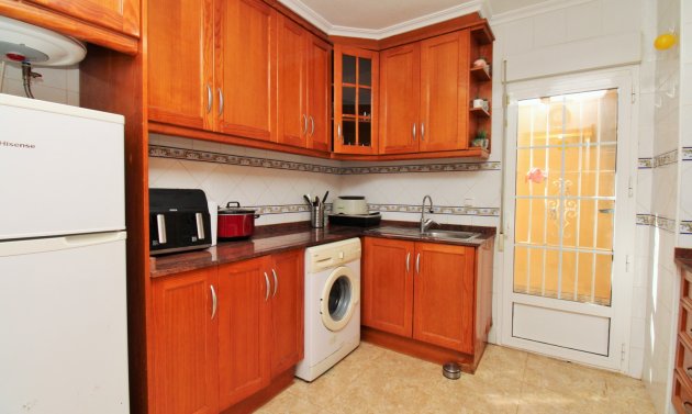 Resale - Townhouse -
Villamartín - Villamartin