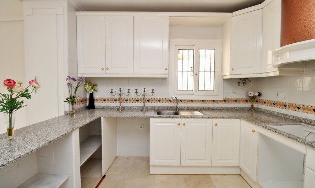 Resale - Apartment -
Playa Flamenca