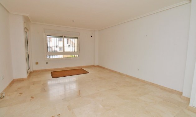 Resale - Apartment -
Playa Flamenca