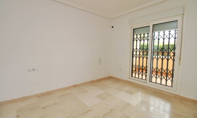 Resale - Apartment -
Playa Flamenca