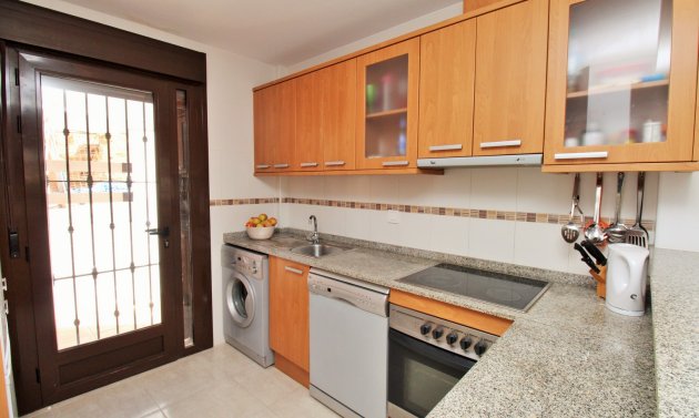 Resale - Villa -
Villamartín - PAU 8