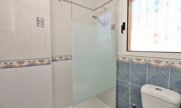 Wiederverkauf - Villa -
Villamartín - Los Dolses