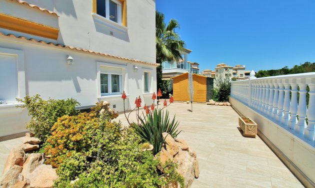 Wiederverkauf - Villa -
Villamartín - Los Dolses