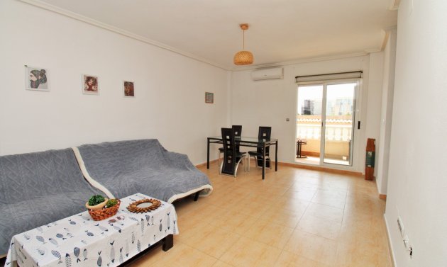 Resale - Apartment -
Villamartín - PAU 8