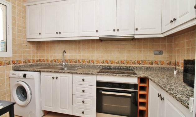 Resale - Apartment -
Villamartín - PAU 8