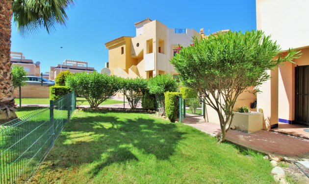 Resale - Apartment -
Punta Prima