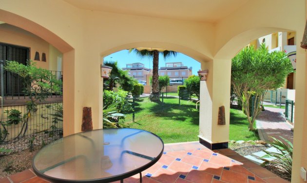 Resale - Apartment -
Punta Prima
