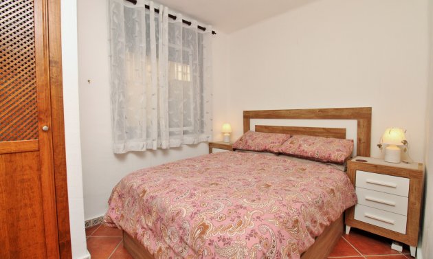 Resale - Apartment -
Punta Prima