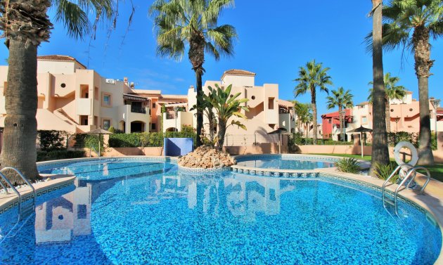 Resale - Apartment -
Punta Prima